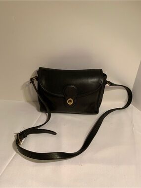 Vintage coach Crossbody Bag with Turn-Lock Closure 313